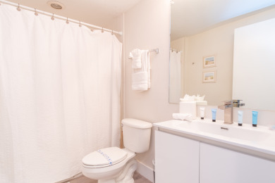 Lake House Quiet marine condo with breathtaking views of the bay WIFI + Parking, , on Atlantic Ocean - Sunny Isles Beach in Florida - Lakehouse Vacation Rental - Lake Home for rent on LakeHouseVacations.com