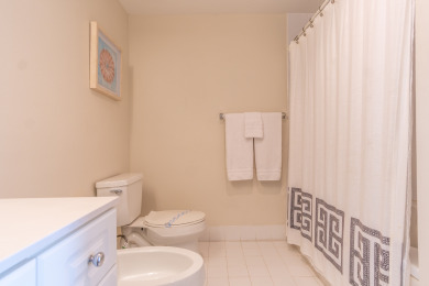 Lake House Comfortable condo with amazing bay views WIFI + Parking, , on Atlantic Ocean - Sunny Isles Beach in Florida - Lakehouse Vacation Rental - Lake Home for rent on LakeHouseVacations.com