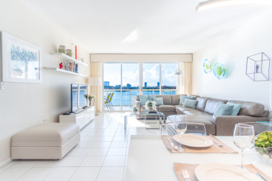 Lake House Comfortable condo with amazing bay views WIFI + Parking, , on Atlantic Ocean - Sunny Isles Beach in Florida - Lakehouse Vacation Rental - Lake Home for rent on LakeHouseVacations.com