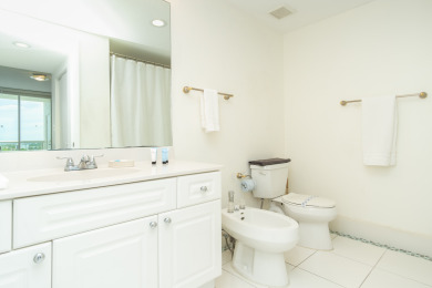 Lake House Spacious condo on high floor with amazing bay & city views. WIFI + Parking, , on Atlantic Ocean - Sunny Isles Beach in Florida - Lakehouse Vacation Rental - Lake Home for rent on LakeHouseVacations.com