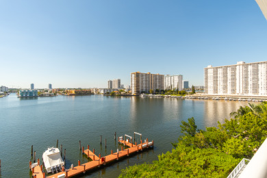 Lake House Amazing intracoastal views just 12 mile from the beach. WIFI + Parking, , on Atlantic Ocean - Sunny Isles Beach in Florida - Lakehouse Vacation Rental - Lake Home for rent on LakeHouseVacations.com