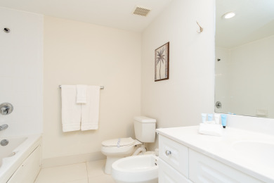 Lake House Amazing intracoastal views just 12 mile from the beach. WIFI + Parking, , on Atlantic Ocean - Sunny Isles Beach in Florida - Lakehouse Vacation Rental - Lake Home for rent on LakeHouseVacations.com