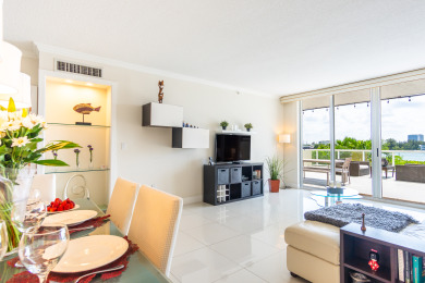Lake House Spacious Waterfront Condo w Stunning Views and Proximity to the Beach, , on Atlantic Ocean - Sunny Isles Beach in Florida - Lakehouse Vacation Rental - Lake Home for rent on LakeHouseVacations.com