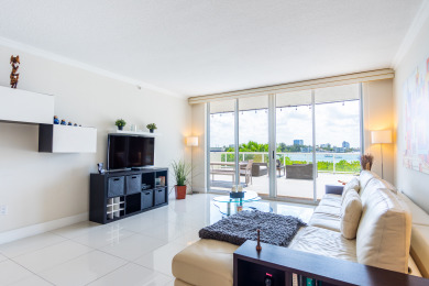 Lake House Spacious Waterfront Condo w Stunning Views and Proximity to the Beach, , on Atlantic Ocean - Sunny Isles Beach in Florida - Lakehouse Vacation Rental - Lake Home for rent on LakeHouseVacations.com