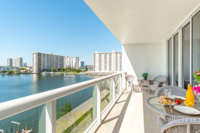 Lake House Cozy and spacious condo with amazing intracoastal views. WIFI + Parking, , on Atlantic Ocean - Sunny Isles Beach in Florida - Lakehouse Vacation Rental - Lake Home for rent on LakeHouseVacations.com