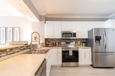 Lake House Cozy and spacious condo with amazing intracoastal views. WIFI + Parking, , on Atlantic Ocean - Sunny Isles Beach in Florida - Lakehouse Vacation Rental - Lake Home for rent on LakeHouseVacations.com