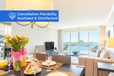 Lake House Cozy and spacious condo with amazing intracoastal views. WIFI + Parking, , on Atlantic Ocean - Sunny Isles Beach in Florida - Lakehouse Vacation Rental - Lake Home for rent on LakeHouseVacations.com