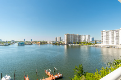 Lake House Cozy and spacious condo with amazing intracoastal views. WIFI + Parking, , on Atlantic Ocean - Sunny Isles Beach in Florida - Lakehouse Vacation Rental - Lake Home for rent on LakeHouseVacations.com