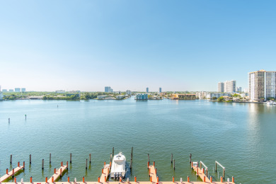 Lake House Cozy and spacious condo with amazing intracoastal views. WIFI + Parking, , on Atlantic Ocean - Sunny Isles Beach in Florida - Lakehouse Vacation Rental - Lake Home for rent on LakeHouseVacations.com