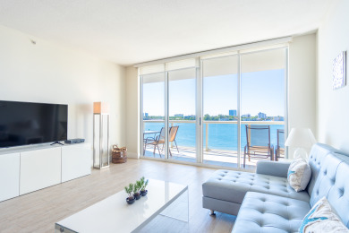 Lake House Cozy condo w bay views 150Mbps WIFI + Parking, , on Atlantic Ocean - Sunny Isles Beach in Florida - Lakehouse Vacation Rental - Lake Home for rent on LakeHouseVacations.com