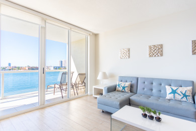 Lake House Cozy condo w bay views 150Mbps WIFI + Parking, , on Atlantic Ocean - Sunny Isles Beach in Florida - Lakehouse Vacation Rental - Lake Home for rent on LakeHouseVacations.com