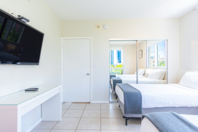 Lake House Luminous corner condo overlooking the bay WIFI + Netflix + Parking, , on Atlantic Ocean - Sunny Isles Beach in Florida - Lakehouse Vacation Rental - Lake Home for rent on LakeHouseVacations.com
