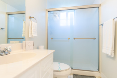 Lake House Luminous corner condo overlooking the bay WIFI + Netflix + Parking, , on Atlantic Ocean - Sunny Isles Beach in Florida - Lakehouse Vacation Rental - Lake Home for rent on LakeHouseVacations.com