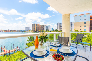 Lake House Luminous corner condo overlooking the bay WIFI + Netflix + Parking, , on Atlantic Ocean - Sunny Isles Beach in Florida - Lakehouse Vacation Rental - Lake Home for rent on LakeHouseVacations.com