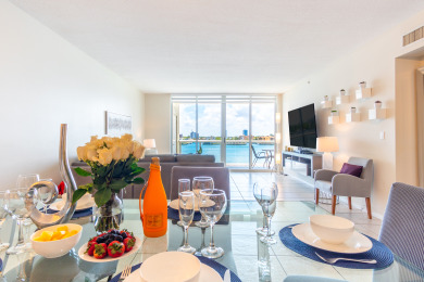 Lake House Luminous corner condo overlooking the bay WIFI + Netflix + Parking, , on Atlantic Ocean - Sunny Isles Beach in Florida - Lakehouse Vacation Rental - Lake Home for rent on LakeHouseVacations.com