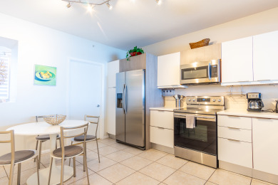 Lake House Luminous corner condo overlooking the bay WIFI + Netflix + Parking, , on Atlantic Ocean - Sunny Isles Beach in Florida - Lakehouse Vacation Rental - Lake Home for rent on LakeHouseVacations.com
