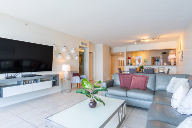 Lake House Luminous corner condo overlooking the bay WIFI + Netflix + Parking, , on Atlantic Ocean - Sunny Isles Beach in Florida - Lakehouse Vacation Rental - Lake Home for rent on LakeHouseVacations.com