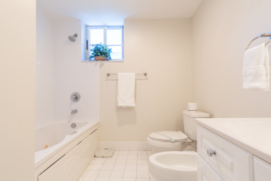 Lake House Luminous corner condo overlooking the bay WIFI + Netflix + Parking, , on Atlantic Ocean - Sunny Isles Beach in Florida - Lakehouse Vacation Rental - Lake Home for rent on LakeHouseVacations.com