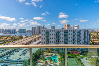 Lake House Spacious penthouse across from the beach WIFI + Parking, , on Atlantic Ocean - Sunny Isles Beach in Florida - Lakehouse Vacation Rental - Lake Home for rent on LakeHouseVacations.com