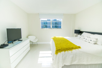 Lake House Newly renovated condo across from the beach. WiFi, parking, tennis and more!, , on  in Florida - Lakehouse Vacation Rental - Lake Home for rent on LakeHouseVacations.com