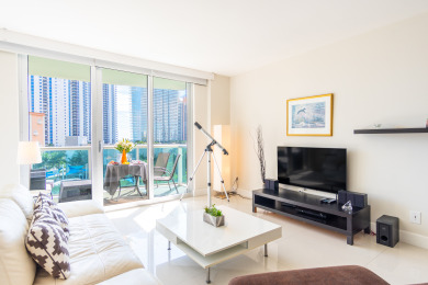 Lake House Spacious modern condo w ocean & park views 150 Mbps Wi-Fi + Parking, , on Atlantic Ocean - Sunny Isles Beach in Florida - Lakehouse Vacation Rental - Lake Home for rent on LakeHouseVacations.com