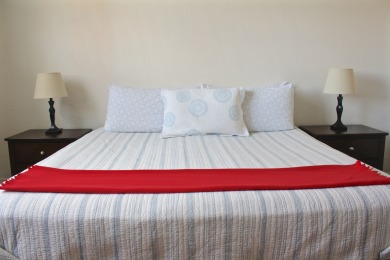 Lake House Spacious condo w views of ocean & park WIFI + Parking, , on Atlantic Ocean - Sunny Isles Beach in Florida - Lakehouse Vacation Rental - Lake Home for rent on LakeHouseVacations.com