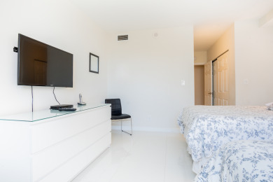 Lake House Comfortable condo w ocean views. WiFi, parking, tennis, playground and more!, , on Atlantic Ocean - Sunny Isles Beach in Florida - Lakehouse Vacation Rental - Lake Home for rent on LakeHouseVacations.com