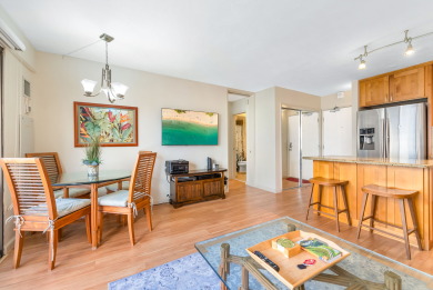 Lake House FOUR PADDLE Mountain view with full kitchen, AC, washerdryer, Wi-Fi, parking, , on Oahu - Honolulu in Hawaii - Lakehouse Vacation Rental - Lake Home for rent on LakeHouseVacations.com