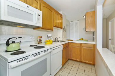 Lake House 20th Floor with Ala Wai Canal View! AC, WD, Wi-Fi, Pool, FREE Parking!, , on Oahu - Honolulu in Hawaii - Lakehouse Vacation Rental - Lake Home for rent on LakeHouseVacations.com