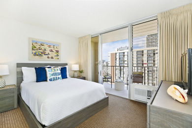 Lake House 20th Floor with Ala Wai Canal View! AC, WD, Wi-Fi, Pool, FREE Parking!, , on Oahu - Honolulu in Hawaii - Lakehouse Vacation Rental - Lake Home for rent on LakeHouseVacations.com