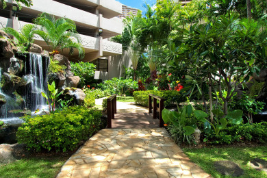 Lake House Breathtaking Views! AC, Wi-Fi, WasherDryer, and Parking!, , on Oahu - Honolulu in Hawaii - Lakehouse Vacation Rental - Lake Home for rent on LakeHouseVacations.com