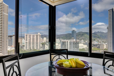 Lake House Breathtaking Views! AC, Wi-Fi, WasherDryer, and Parking!, , on Oahu - Honolulu in Hawaii - Lakehouse Vacation Rental - Lake Home for rent on LakeHouseVacations.com