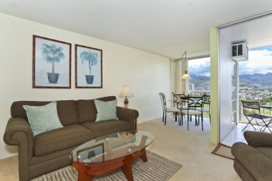 Lake House Mountain and Golf Course Views! Washerdryer, AC, FREE Wi-Fi and Parking!, , on Oahu - Honolulu in Hawaii - Lakehouse Vacation Rental - Lake Home for rent on LakeHouseVacations.com