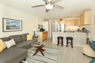 Lake House Luscious Green Golf Course & Mountain Views! FREE Wi-Fi, Parking, Pool!, , on Oahu - Honolulu in Hawaii - Lakehouse Vacation Rental - Lake Home for rent on LakeHouseVacations.com