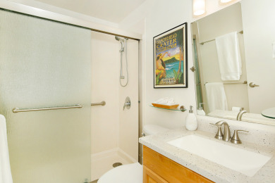 Lake House Luscious Green Golf Course & Mountain Views! FREE Wi-Fi, Parking, Pool!, , on Oahu - Honolulu in Hawaii - Lakehouse Vacation Rental - Lake Home for rent on LakeHouseVacations.com
