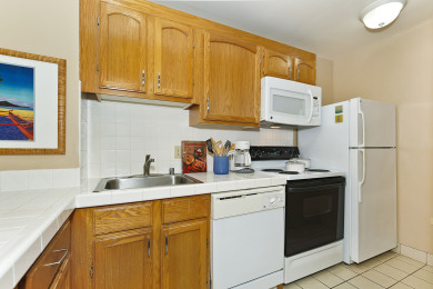 Lake House High Floor with Ala Wai Canal View! AC, WasherDryer, Wi-Fi, FREE Parking!, , on Oahu - Honolulu in Hawaii - Lakehouse Vacation Rental - Lake Home for rent on LakeHouseVacations.com