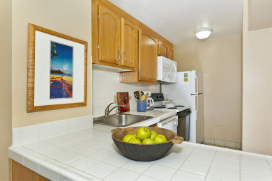 Lake House High Floor with Ala Wai Canal View! AC, WasherDryer, Wi-Fi, FREE Parking!, , on Oahu - Honolulu in Hawaii - Lakehouse Vacation Rental - Lake Home for rent on LakeHouseVacations.com