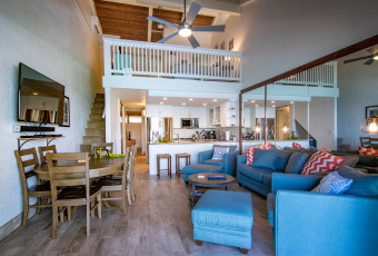 Lake House Oceanfront Penthouse w Panoramic Views + AC, , on Maui - Lahaina in Hawaii - Lakehouse Vacation Rental - Lake Home for rent on LakeHouseVacations.com