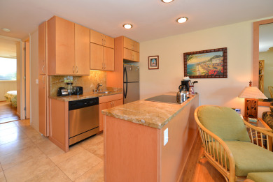 Lake House Great Specials! Ground Floor. Next to Beach and Ocean access! # 108, , on Maui - Lahaina in Hawaii - Lakehouse Vacation Rental - Lake Home for rent on LakeHouseVacations.com