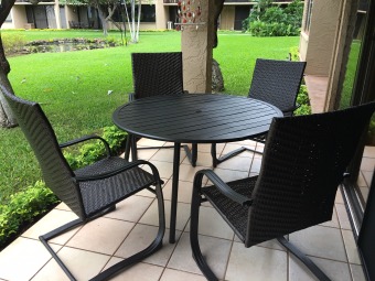 Lake House 2BR Garden-Level Lanai Overlooks Koi Ponds, , on Maui - Lahaina in Hawaii - Lakehouse Vacation Rental - Lake Home for rent on LakeHouseVacations.com
