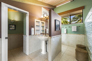 Lake House KKSR5303 DIRECT OCEANFRONT, TOP FLOOR WLOFT, REMODELED, AIR CONDITIONING!, , on Big Island - Kailua-Kona Bay  in Hawaii - Lakehouse Vacation Rental - Lake Home for rent on LakeHouseVacations.com