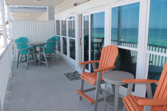 Lake House REACH OUT AND TOUCH THE OCEAN GULF FRONT THREE BEDROOM THREE BATH FREE WIFI, , on Eastern Lake in Florida - Lakehouse Vacation Rental - Lake Home for rent on LakeHouseVacations.com