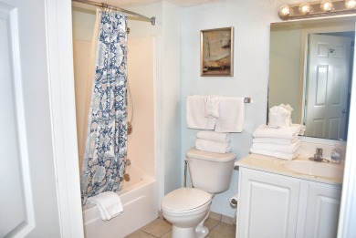  Ad# 19639 lake house for rent on LakeHouseVacations.com, lakehouse, lake home rental, lakehome for rent, vacation, holiday, lodging, lake