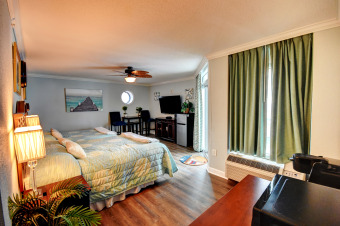 Lake House Huge 4 Bed Direct Oceanfront Corner Condo FREE WIFI!, , on  in South Carolina - Lakehouse Vacation Rental - Lake Home for rent on LakeHouseVacations.com
