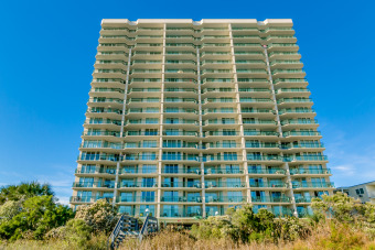 Lake House Beautifully decorated oceanfront Resort + FREE DAILY ACTIVITIES!, , on  in South Carolina - Lakehouse Vacation Rental - Lake Home for rent on LakeHouseVacations.com