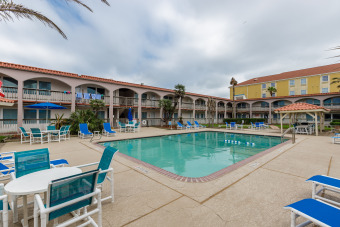 Lake House Surfside 108-Short Walk to Beach Access or Lounge Around Heated Pool, , on Gulf of Mexico - Corpus Christi in Texas - Lakehouse Vacation Rental - Lake Home for rent on LakeHouseVacations.com