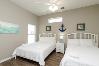 Lake House Lovely 2BR Unit w Private Patio, Heated Pool & Playground, , on Gulf of Mexico - Corpus Christi in Texas - Lakehouse Vacation Rental - Lake Home for rent on LakeHouseVacations.com