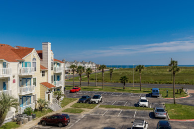 Lake House Coastal Chic Condo W Heated Pool Private Fishing Pond w Private Balcony!, , on Gulf of Mexico - Corpus Christi in Texas - Lakehouse Vacation Rental - Lake Home for rent on LakeHouseVacations.com