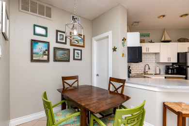 Lake House Pet Friendly Private Patio, Short Stroll to the Beach W A Bunch of Amenities, , on Gulf of Mexico - Corpus Christi in Texas - Lakehouse Vacation Rental - Lake Home for rent on LakeHouseVacations.com