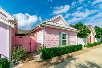Lake House Summer Cottage TMRQ207K-Pet Friendly, Poolside Condo W Great Location, , on Gulf of Mexico - Corpus Christi in Texas - Lakehouse Vacation Rental - Lake Home for rent on LakeHouseVacations.com